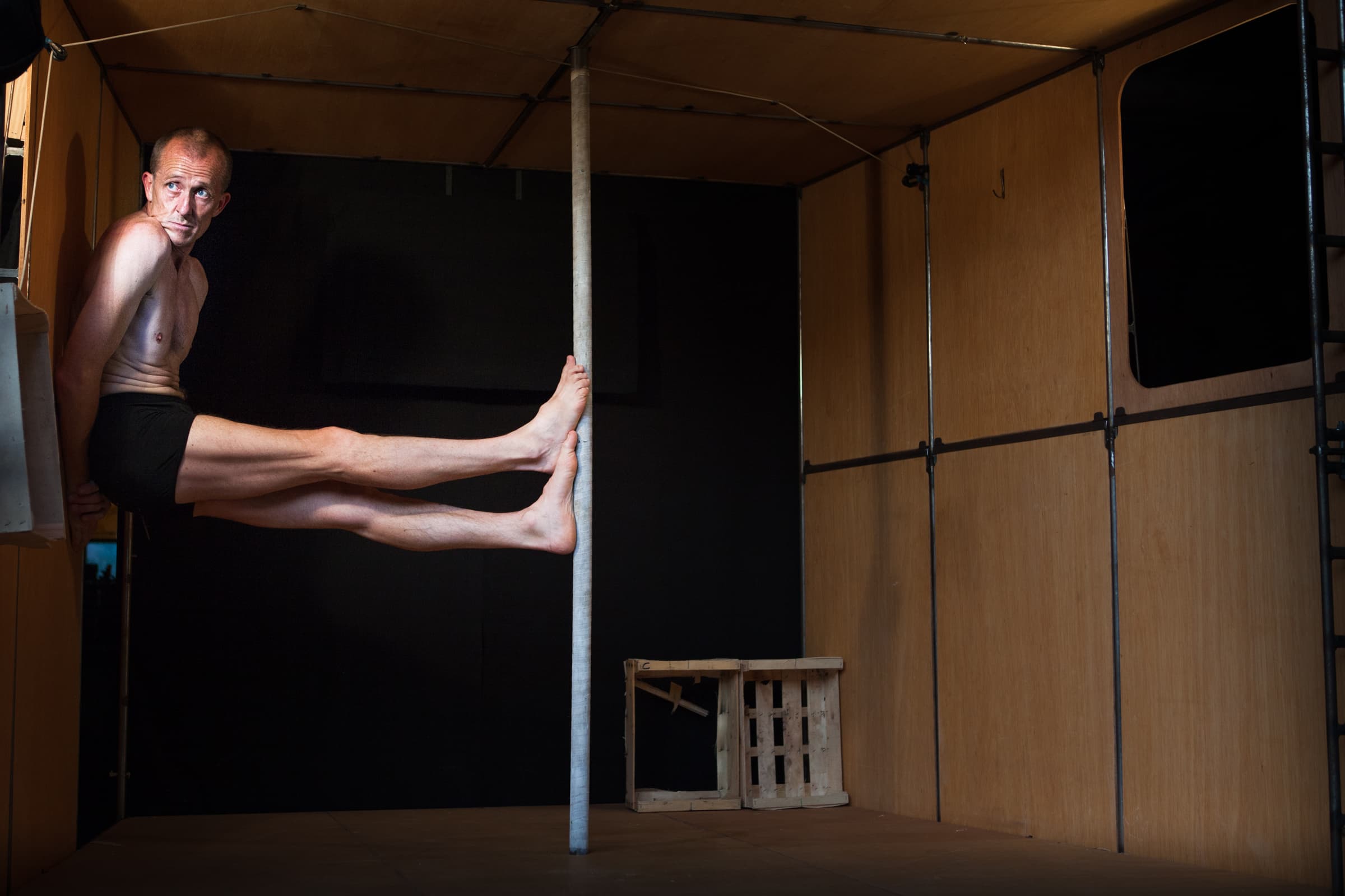 Ni%20Omnibus_3_Photo%20Matthieu%20Hagene